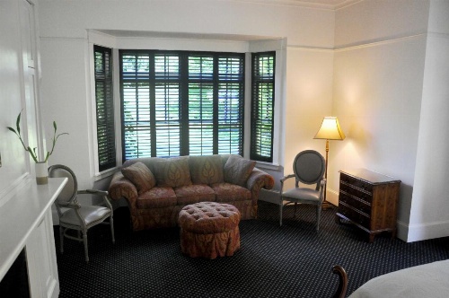 OM Sanctuary Holistic Retreat image 21